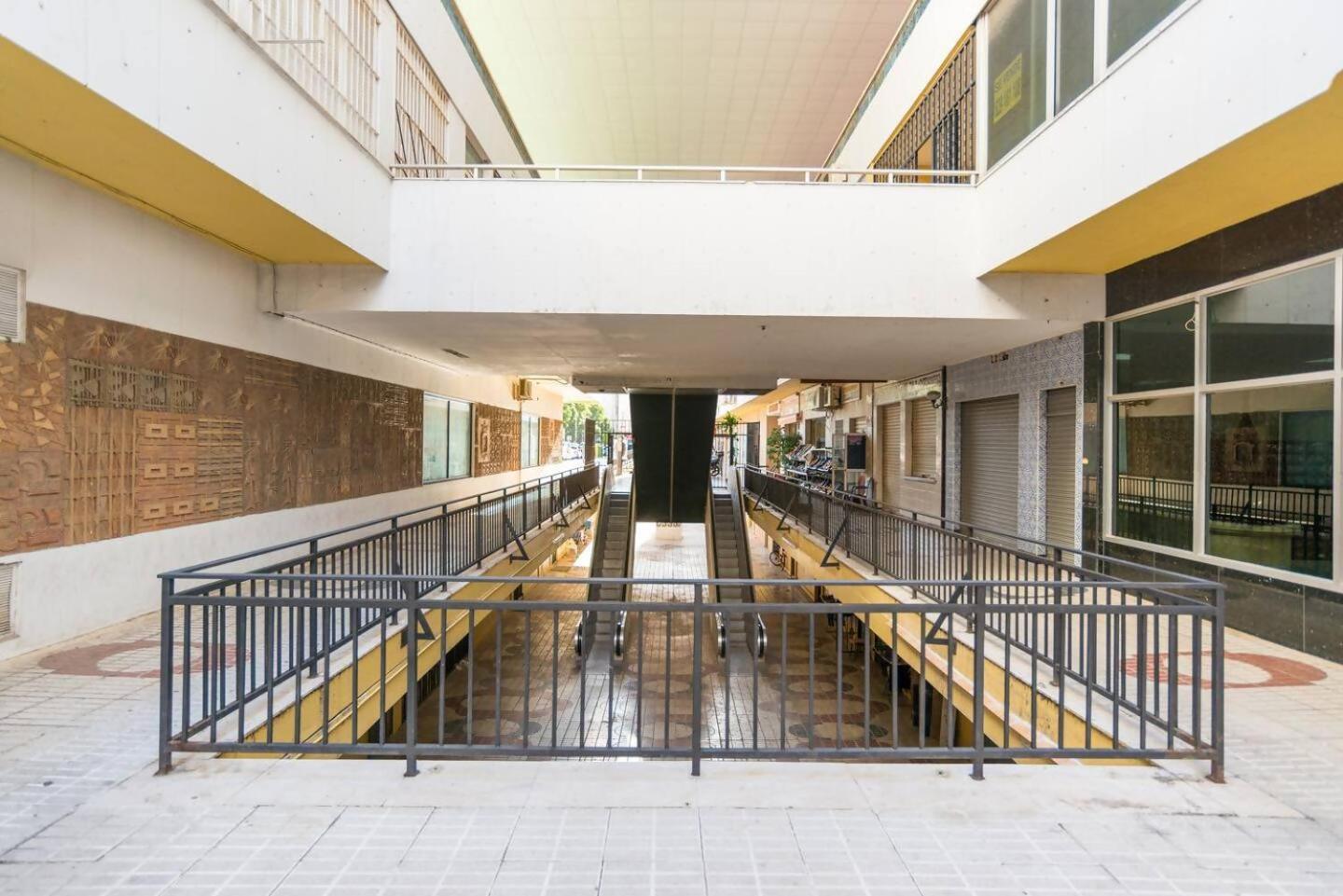 Sr Torremolinos Centro Apartment Luaran gambar