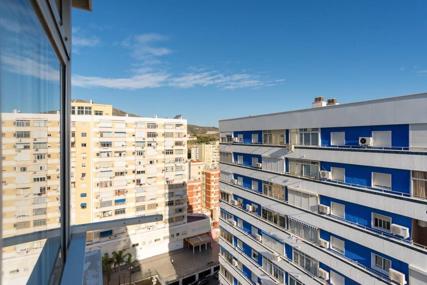 Sr Torremolinos Centro Apartment Luaran gambar